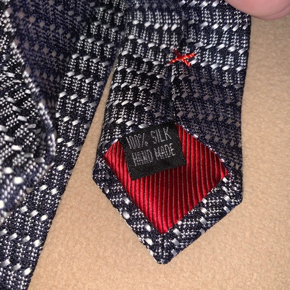 Byron 100% silk tie - Picture 4 of 5